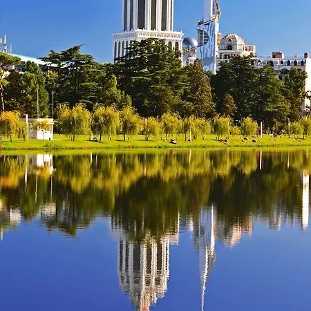 Iren Apartment Batumi Exterior photo