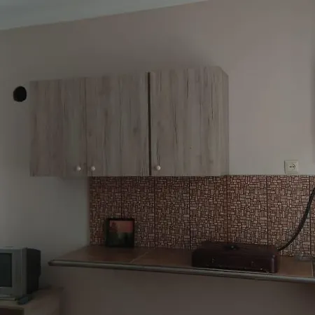 Iren Apartment Batumi Exterior photo